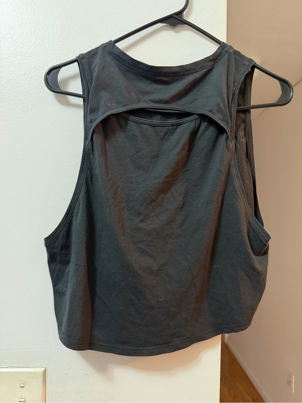 lululemon athletica Black Cropped Muscle Tank - Picture 2 of 4